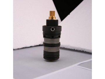 Thermostat Patrone aus Kunststoff