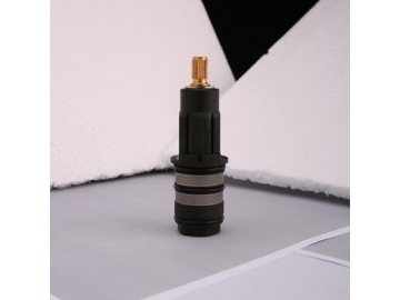 Thermostat Patrone aus Kunststoff