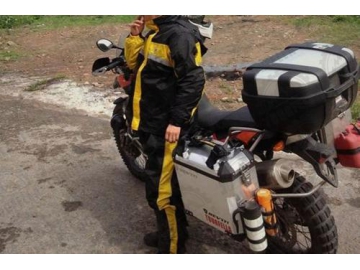Flaschenhalter für Motorrad