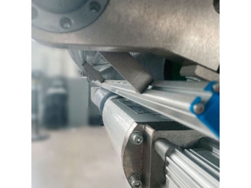 LJA Rollenschneider/ Schneidemaschine für unterschiedliches Spannfutter, mit Prüfmodul