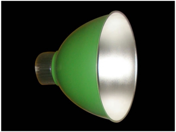 Integrierte LED-Hallenleuchte mit Lampenschirm