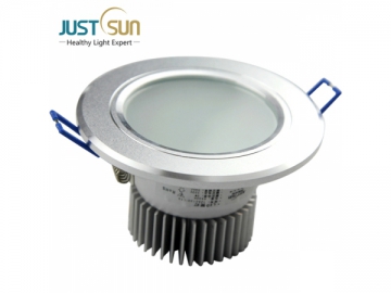 LED-Einbauleuchte mit der Abdeckung in Milchfarbe