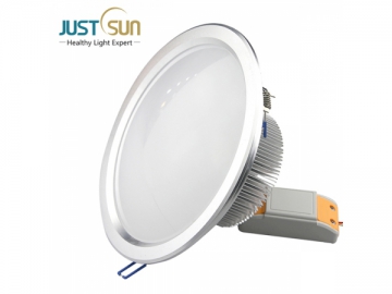 LED-Einbauleuchte mit der Abdeckung in Milchfarbe