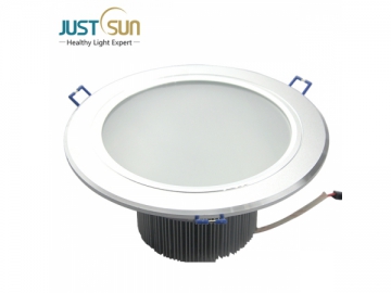 LED-Einbauleuchte mit der Abdeckung in Milchfarbe